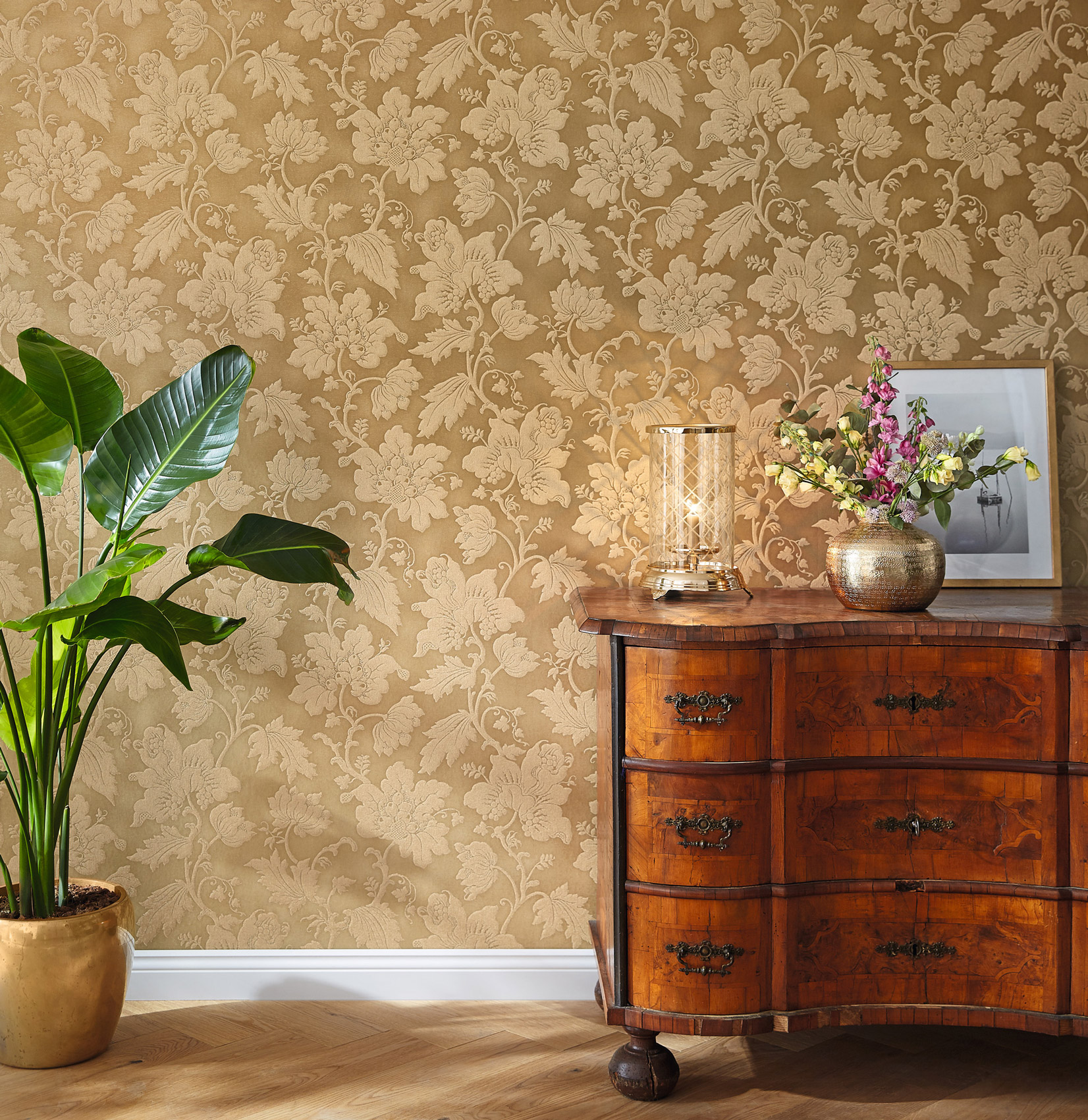 Rasch Vliestapete Trianon 13 Blätter Blüten gold 570472