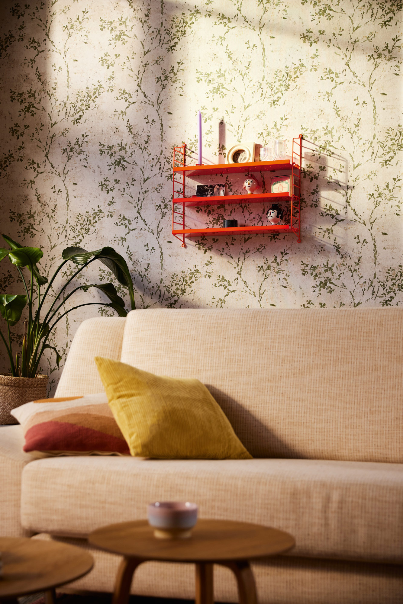 Livingwalls Vliestapete Stories of Life Floral Beige 396504