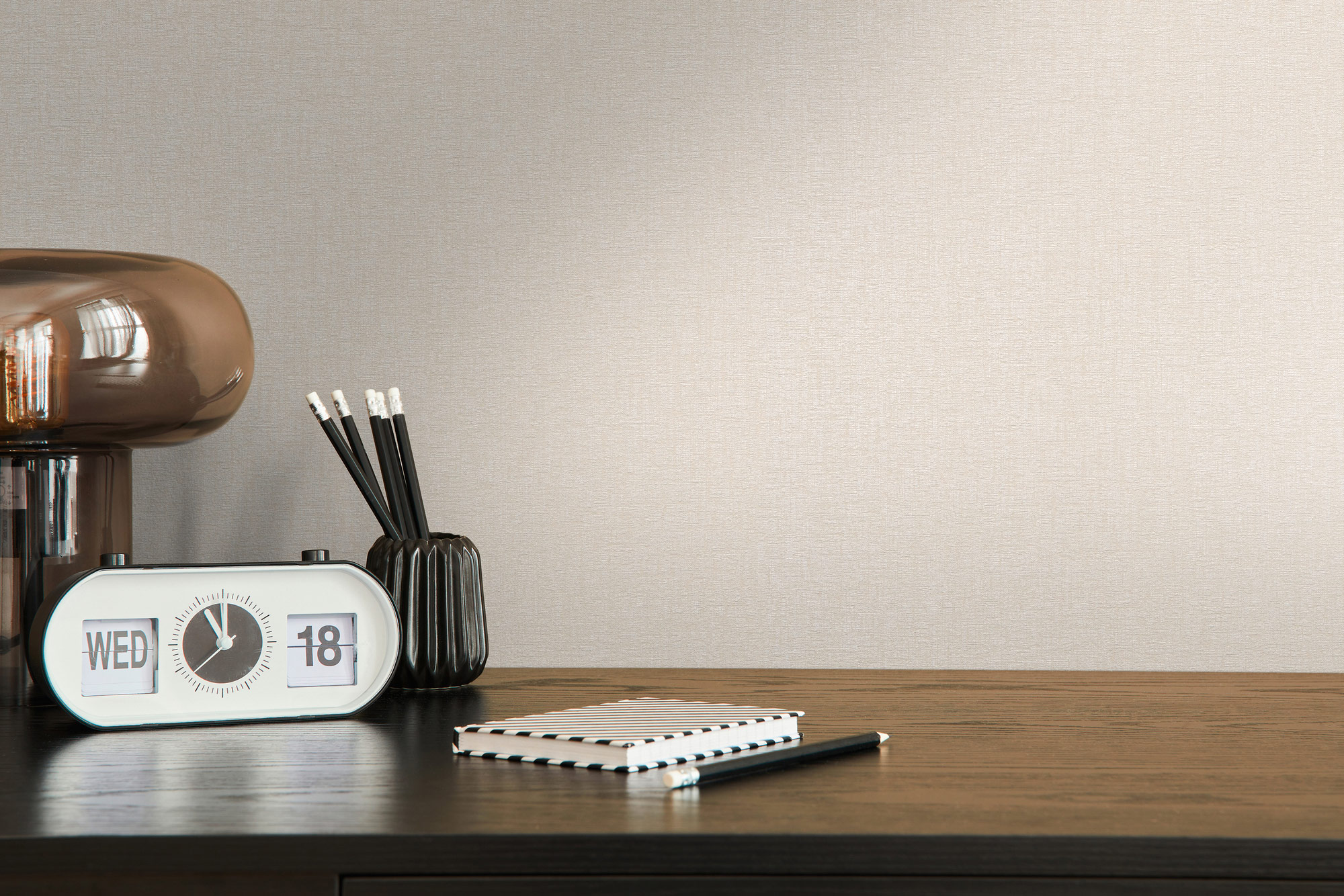 Livingwalls Vliestapete Stories of Life Uni Beige 396557