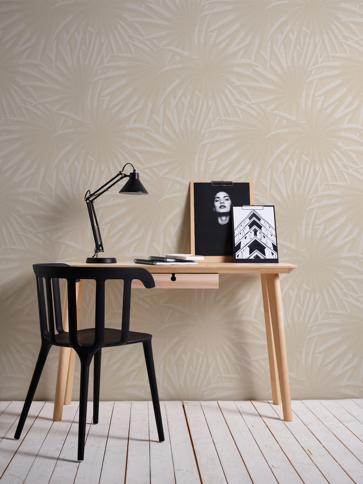 AS Vliestapete Casual Living Beige Palmenblätter 393382
