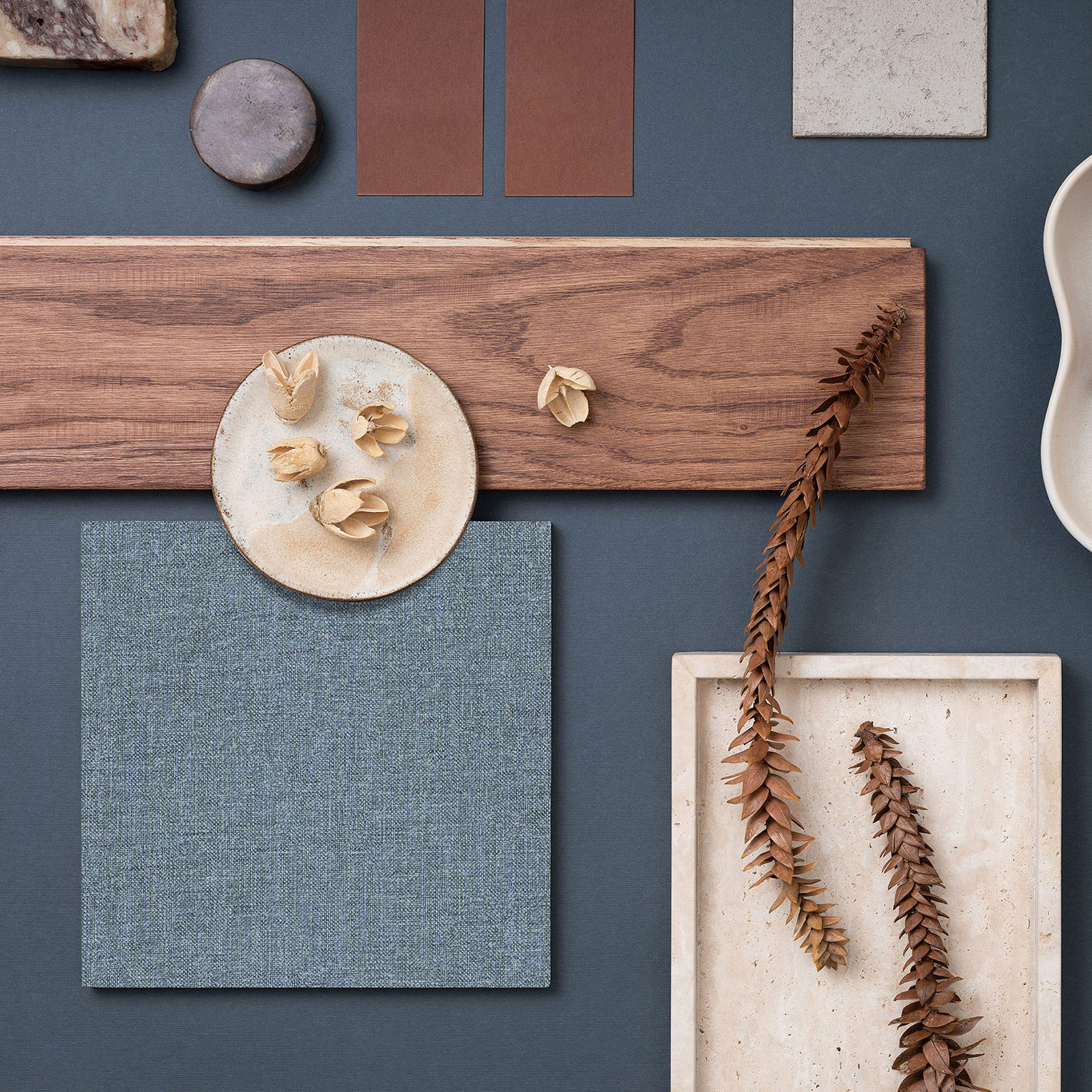 Hohenberger Vliestapete Artist Collage Uni BLue 27264